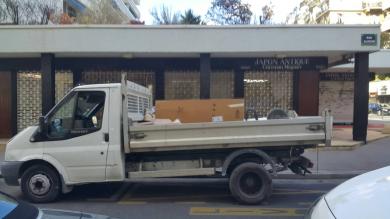 Pluspart de cartons et bois suite le montage d